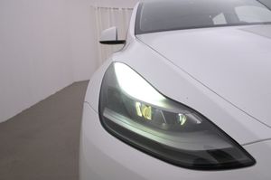 Tesla Model Y bild 26