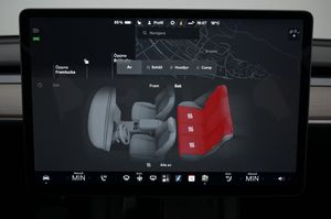 Tesla Model Y bild 14