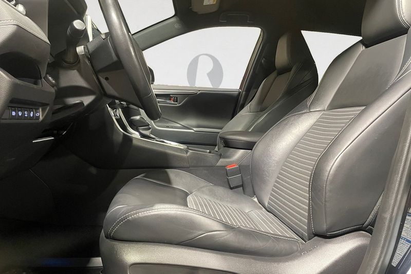 Toyota RAV4 bild 10