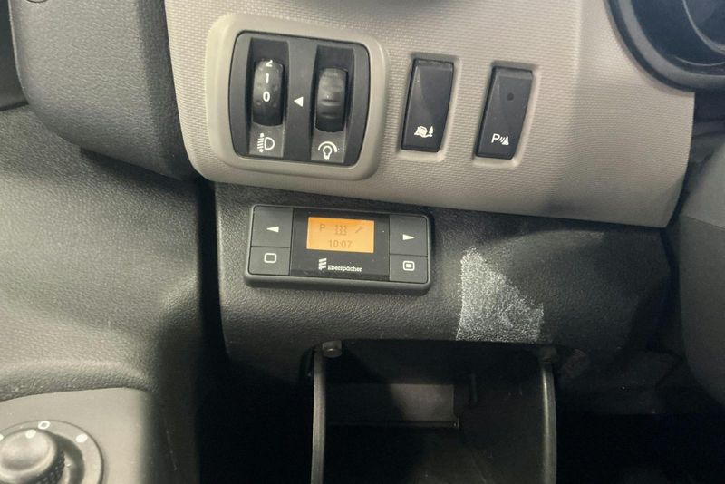 Renault Trafic bild 11