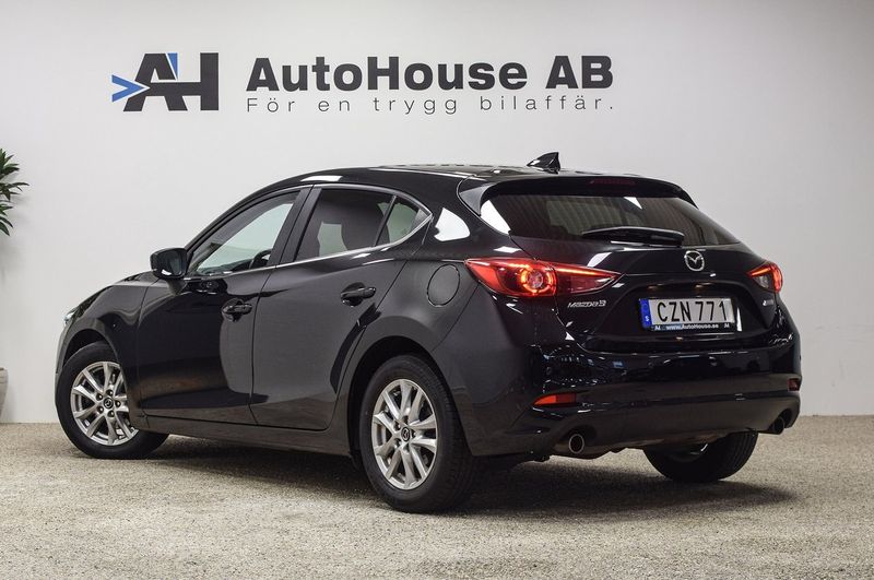 Mazda 3 bild 2