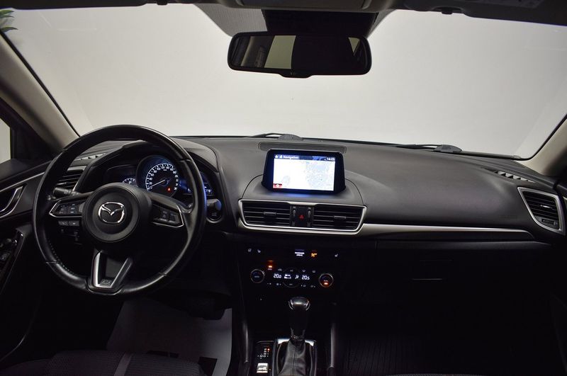 Mazda 3 bild 8