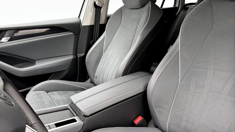 Volkswagen Passat bild 8