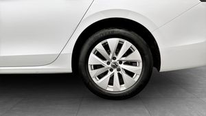 Volkswagen Passat bild 6