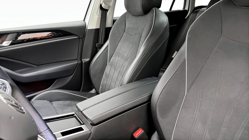 Volkswagen Passat bild 8