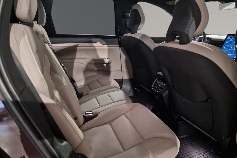 Volvo EX90 bild 11