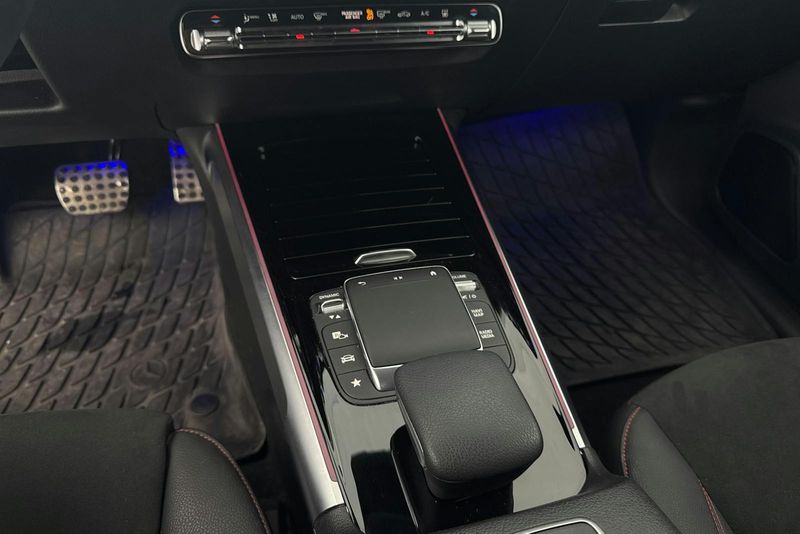 Mercedes EQB300 bild 18
