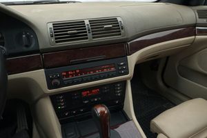 BMW 525 bild 11