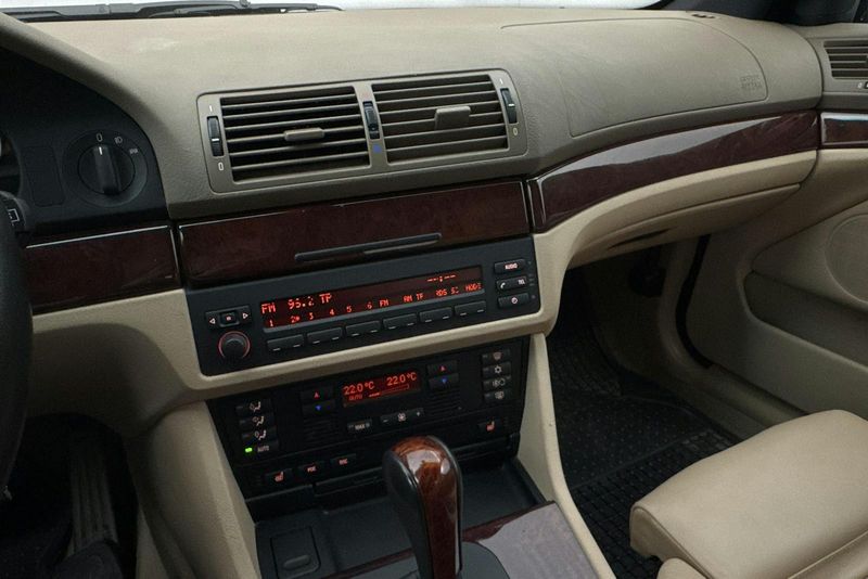BMW 525 bild 11