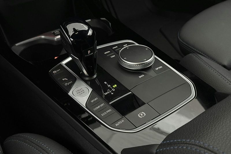 BMW 118 bild 14