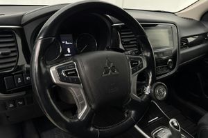 Mitsubishi Outlander bild 13