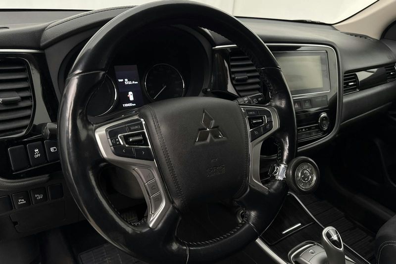 Mitsubishi Outlander bild 13