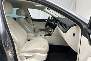 Volkswagen Passat bild 7