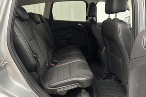 Ford Kuga bild 8