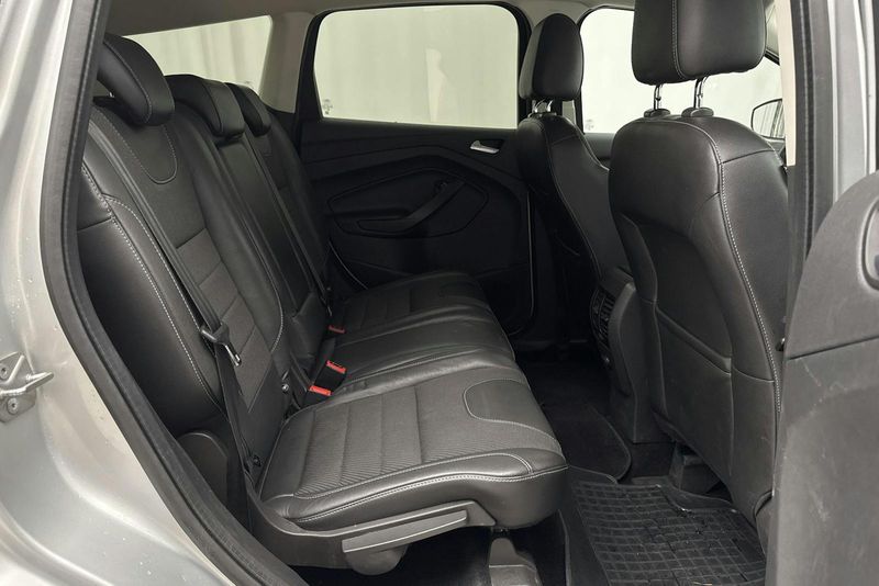 Ford Kuga bild 8