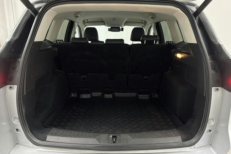 Ford Kuga bild 9