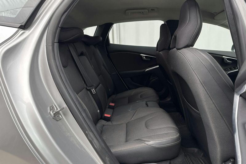 Volvo V40 bild 8