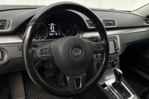 Volkswagen Passat bild 14