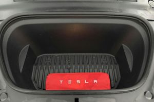 Tesla Model Y bild 10