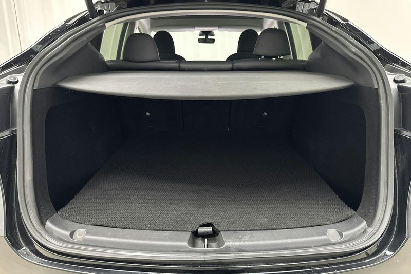 Tesla Model Y bild 9