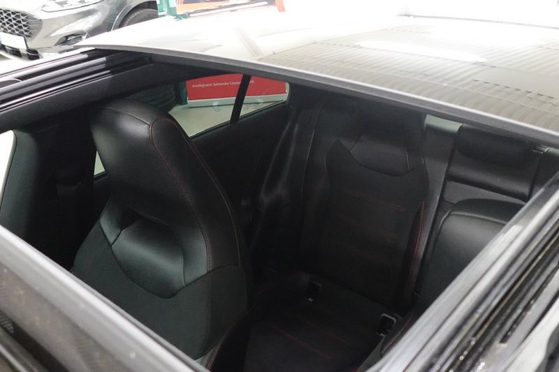 Mercedes CLA200 bild 19