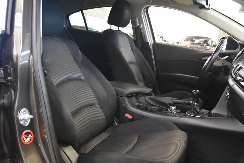 Mazda 3 bild 10