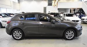 Mazda 3 bild 3