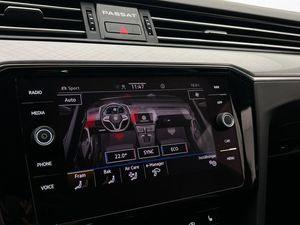 Volkswagen Passat bild 18