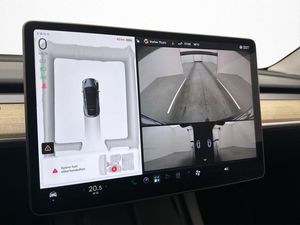 Tesla Model Y bild 19