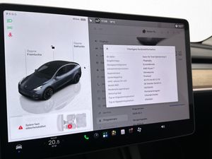Tesla Model Y bild 21