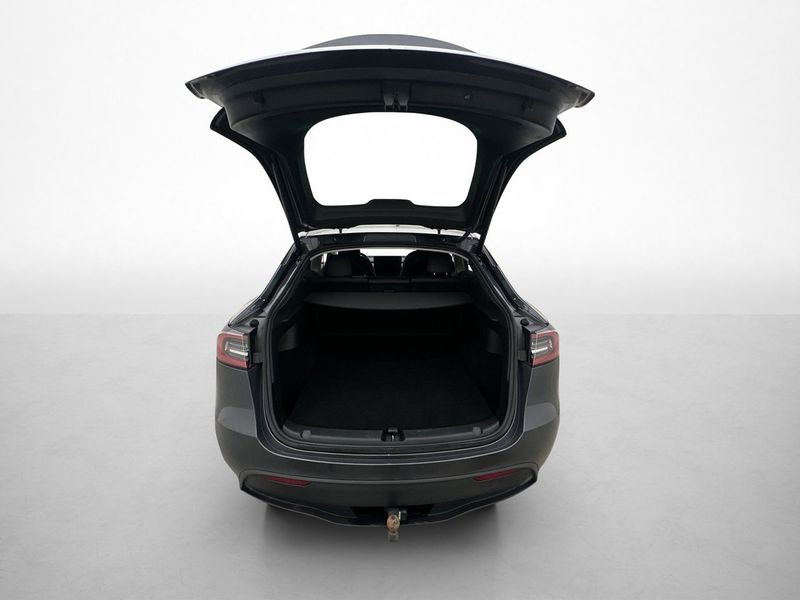 Tesla Model Y bild 29