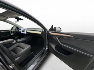 Tesla Model Y bild 27