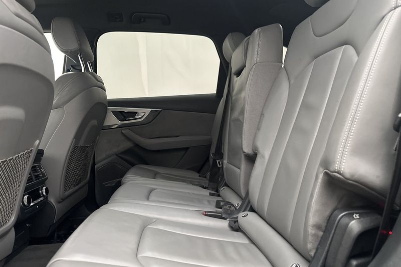 Audi Q7 bild 28