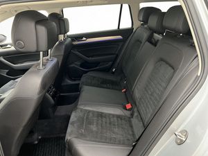 Volkswagen Passat bild 24