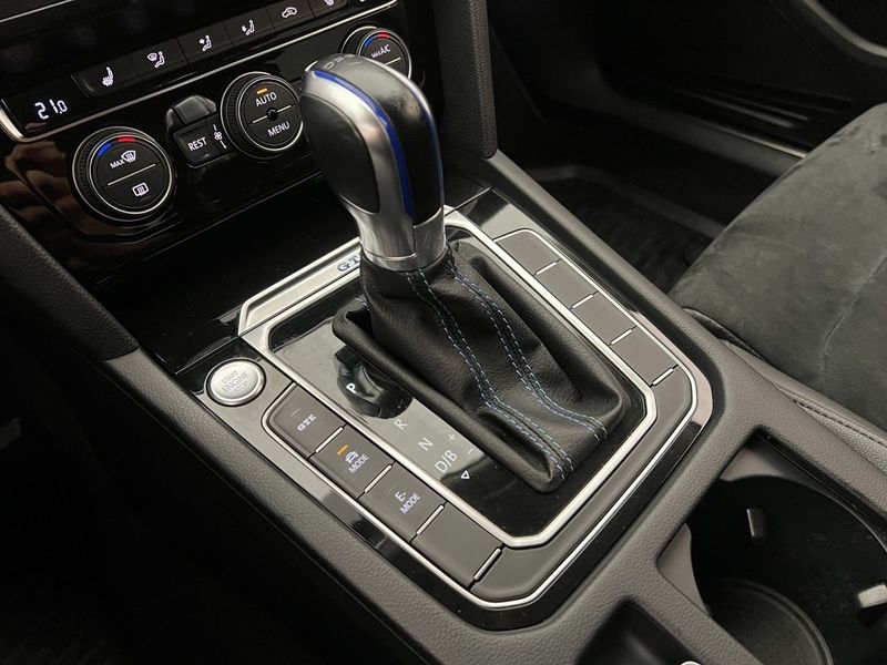 Volkswagen Passat bild 20