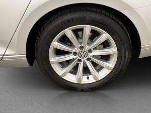 Volkswagen Passat bild 29