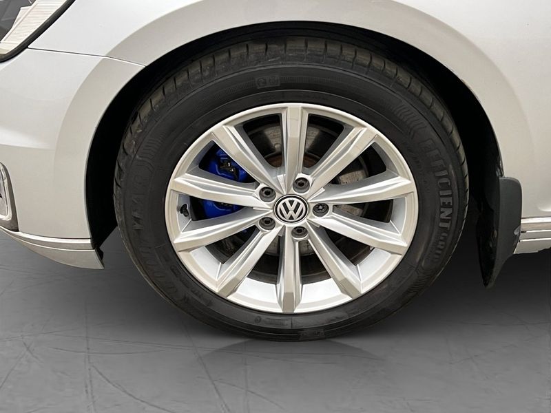 Volkswagen Passat bild 28