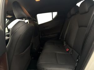 Toyota C-HR bild 28
