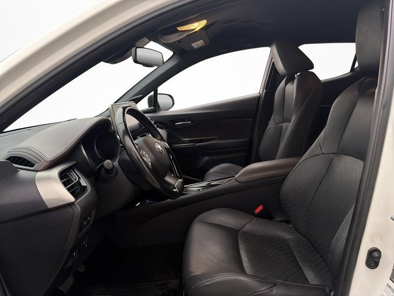 Toyota C-HR bild 12