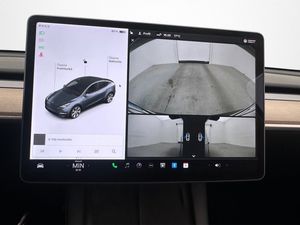 Tesla Model Y bild 15