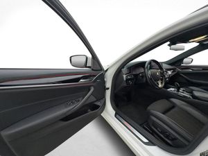 BMW 520 bild 11