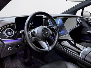Mercedes EQE300 bild 8