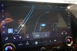 Lexus NX bild 7