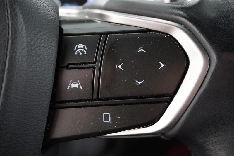 Lexus NX bild 11