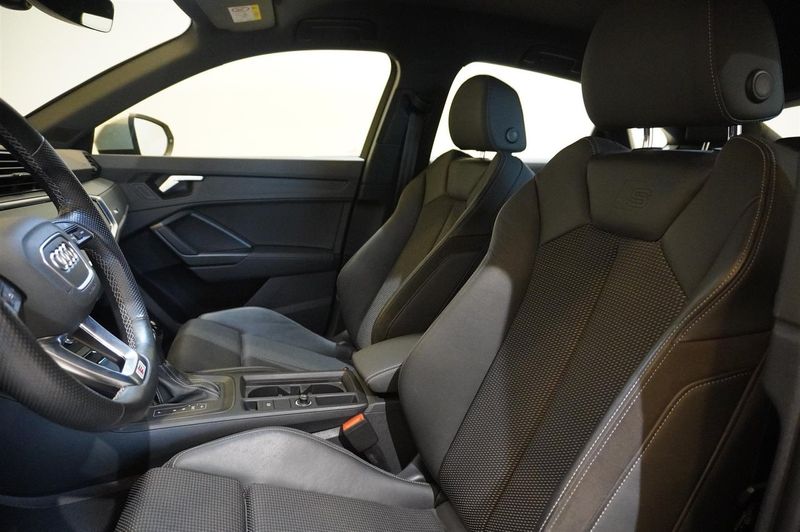 Audi Q3 bild 13