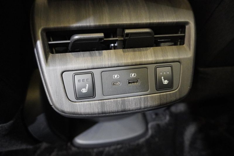 Nissan Ariya bild 11