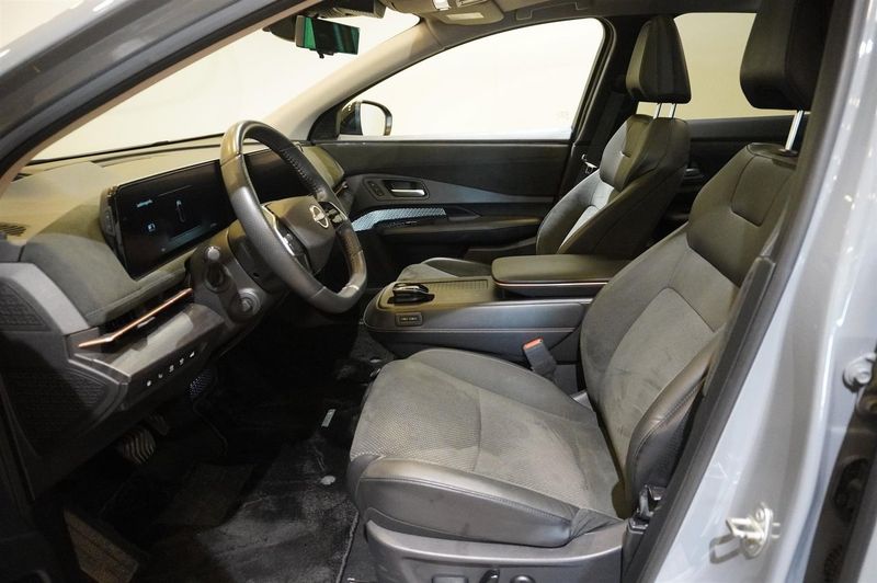 Nissan Ariya bild 13