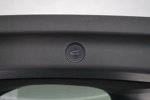 Tesla Model Y bild 26