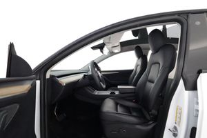 Tesla Model Y bild 10