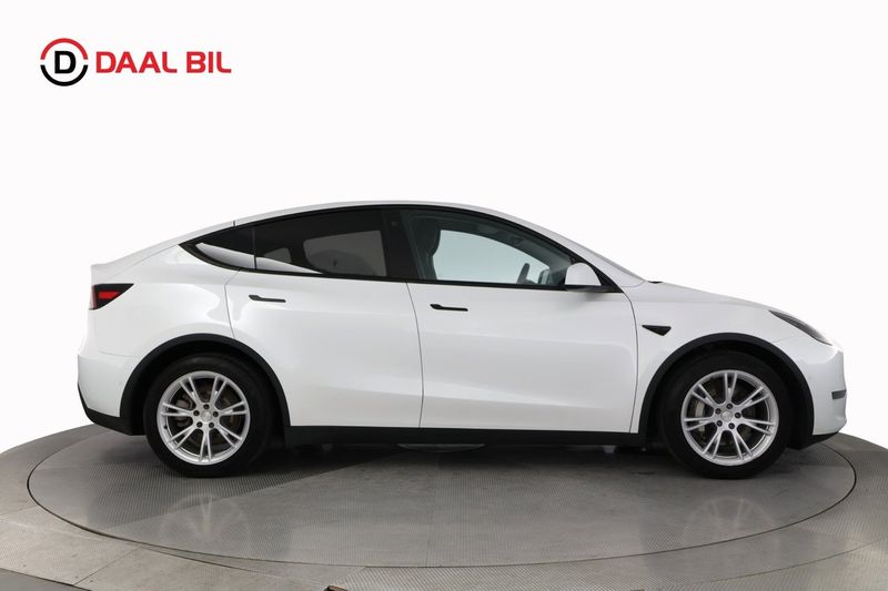 Tesla Model Y bild 5